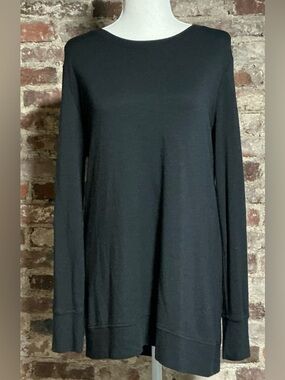 Athleta “Drift” Long Sleeve Cut Out Black Tunic Top